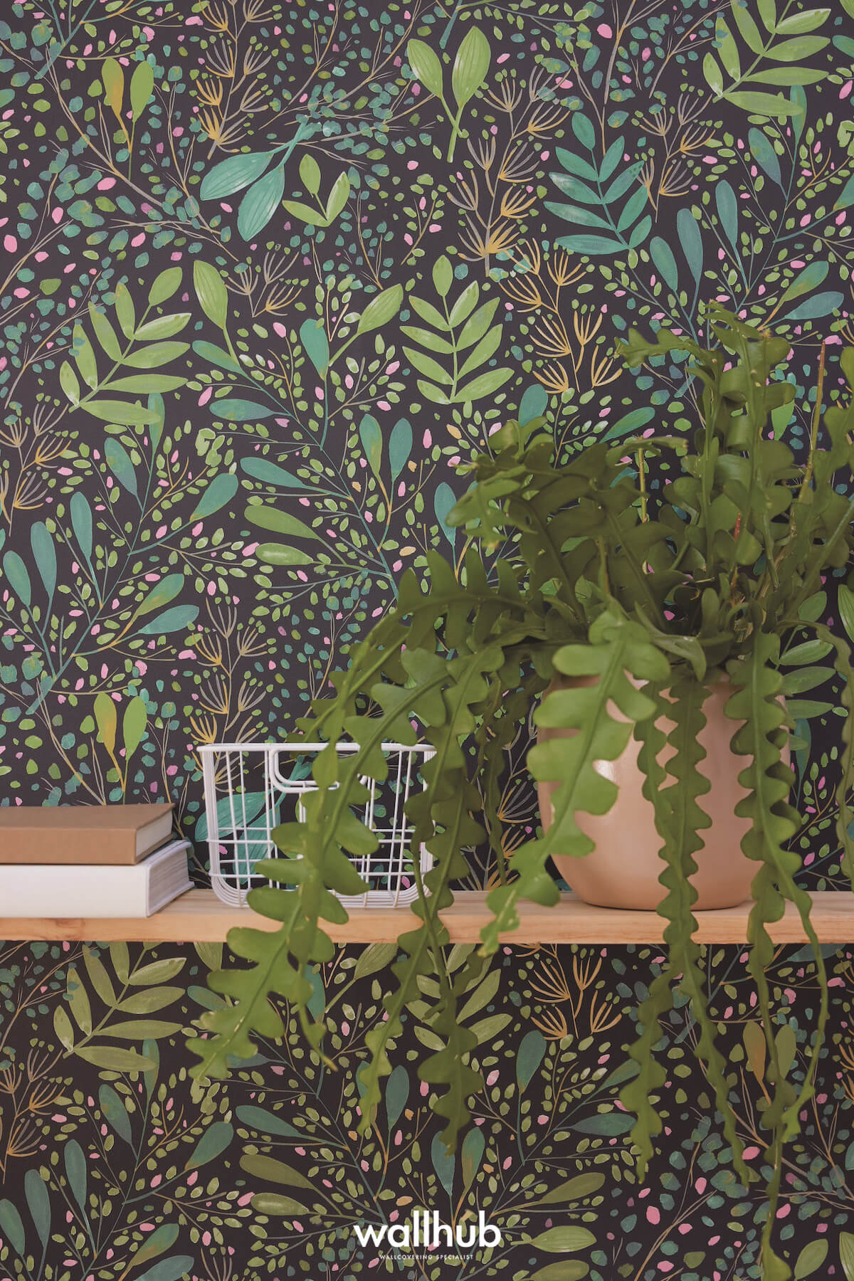 Wallhub Caselio Greenlife_II_HORIZONTAL_JOY_VERT_NOIR_105339791-3
