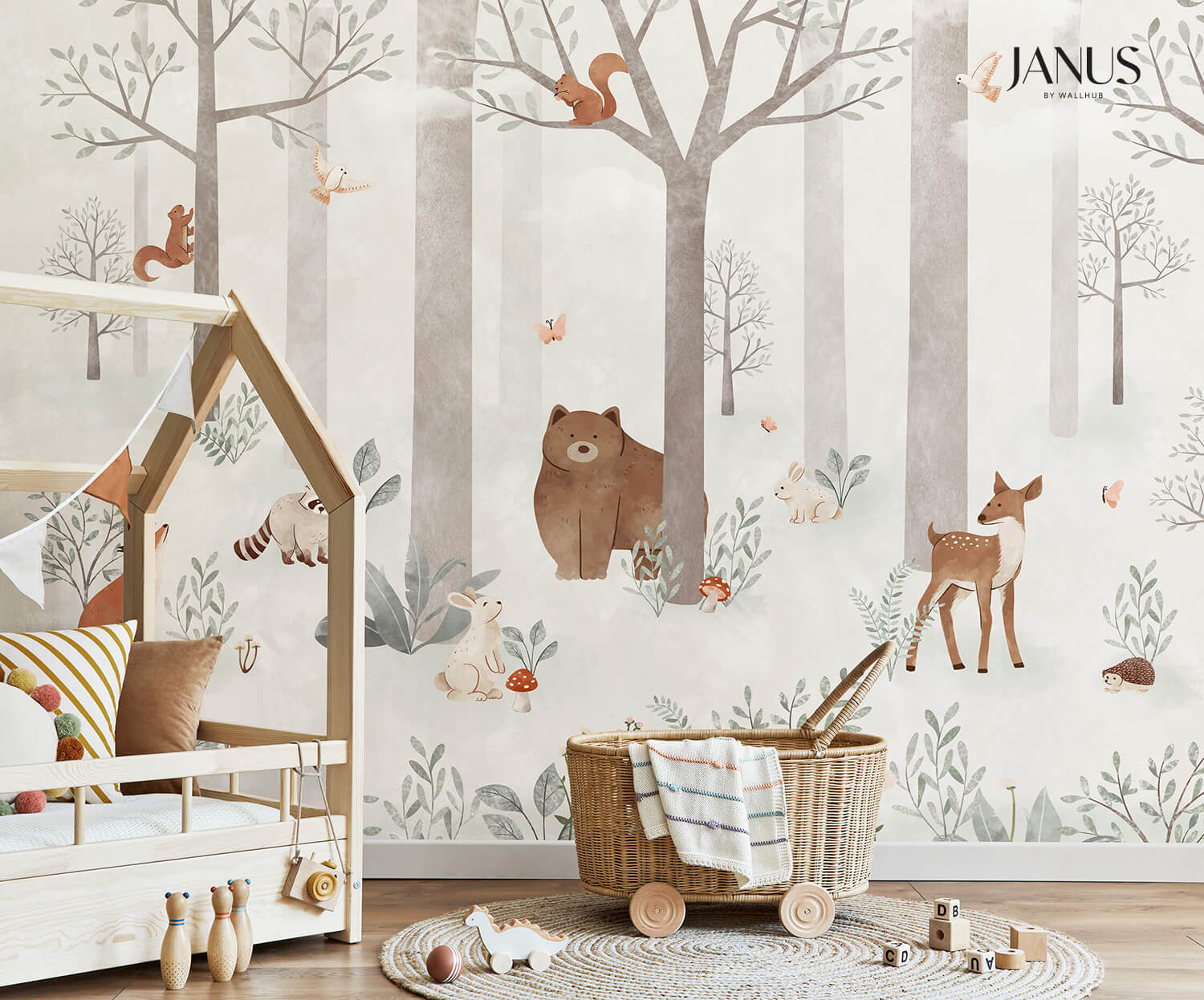 Wallhub-Janus-Mural-Wallpaper-Friends-in-the-Forest-DC